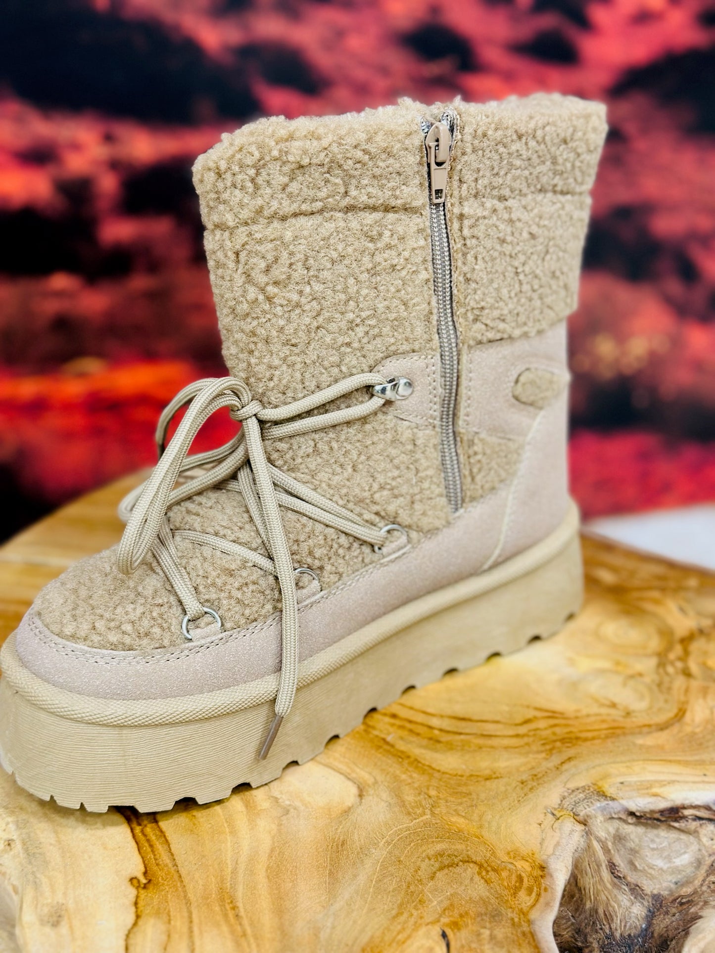 #197 Boots Moumoute