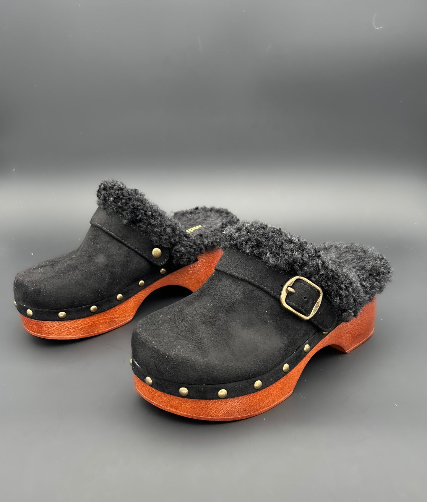 421 🛍️ Sabots Moumoute