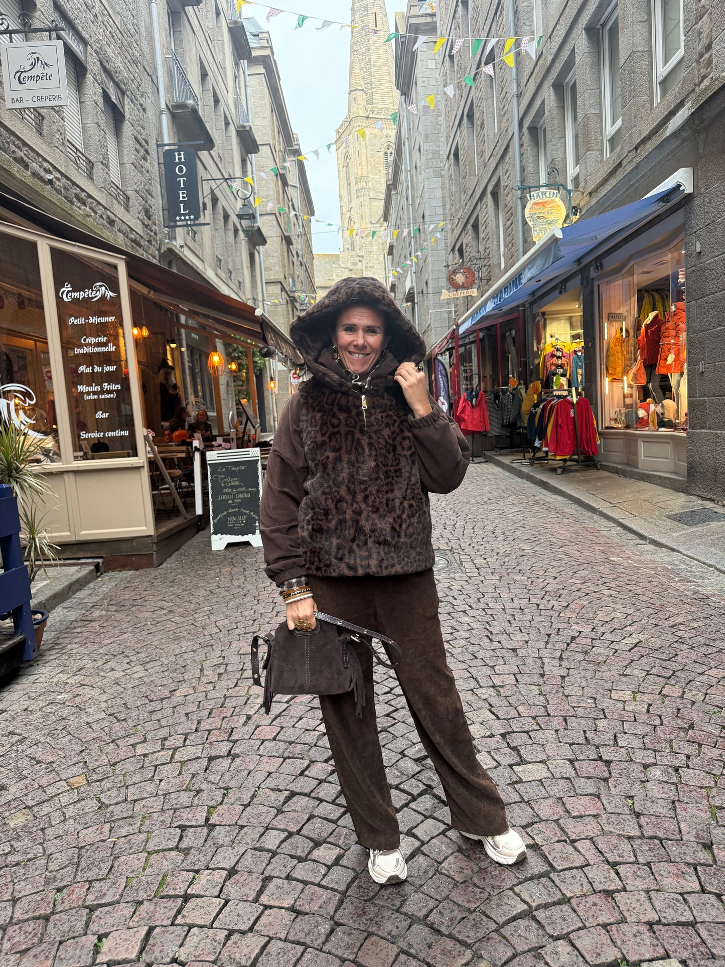 469 🍁 Sans manche Léopard