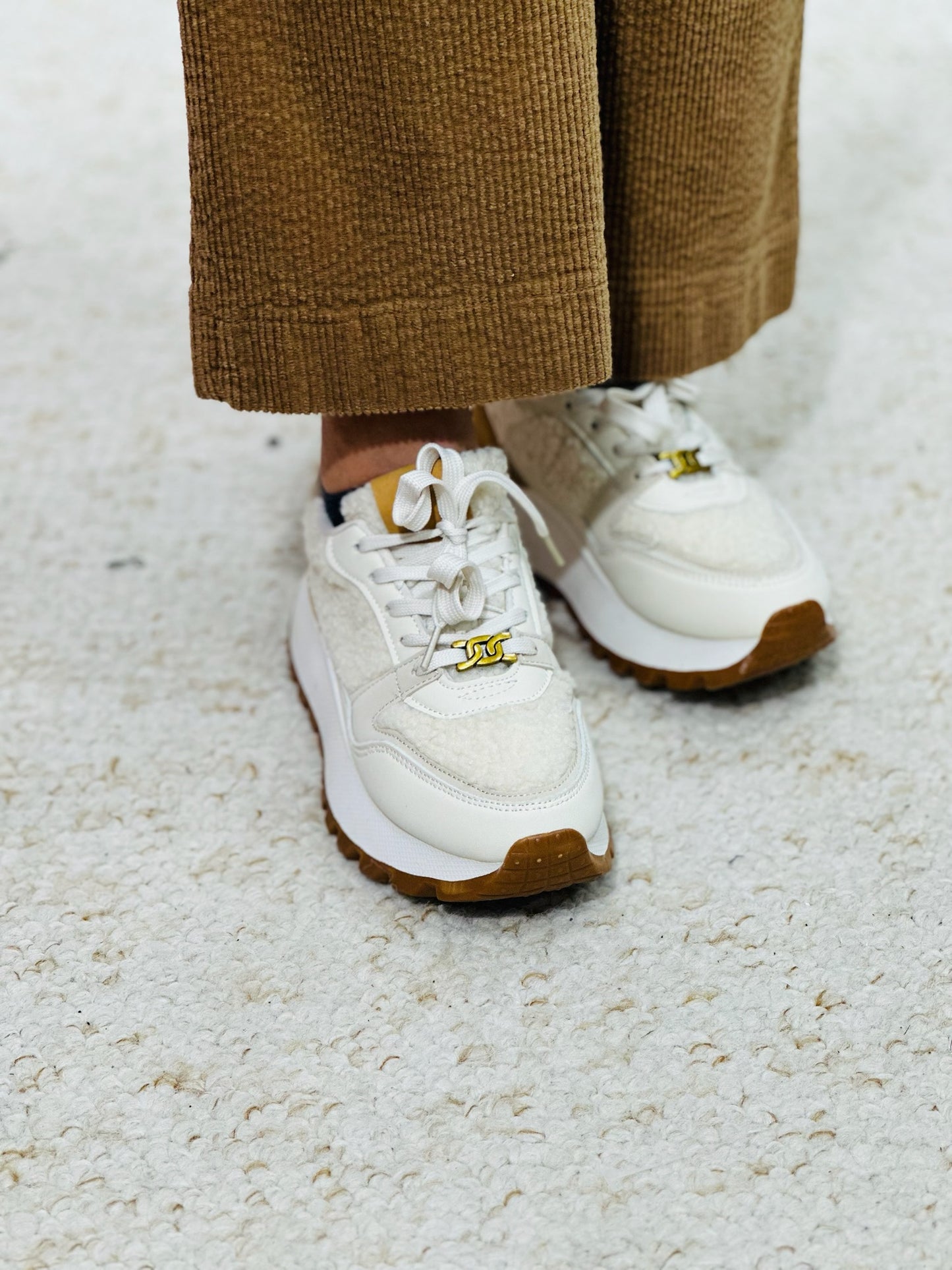 806 🛍️ Basket moumoute