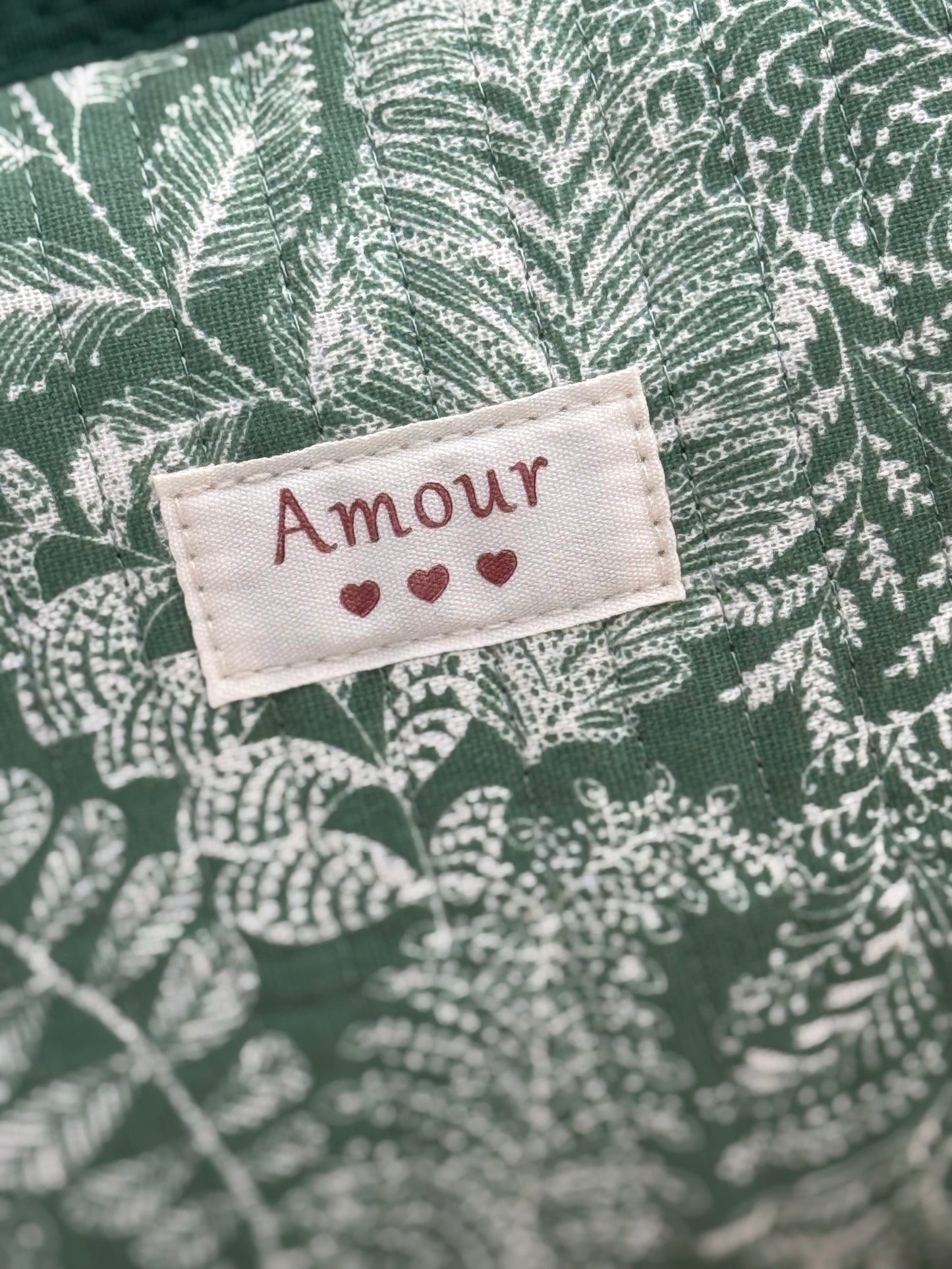 352 🛍️ Trousse Amour