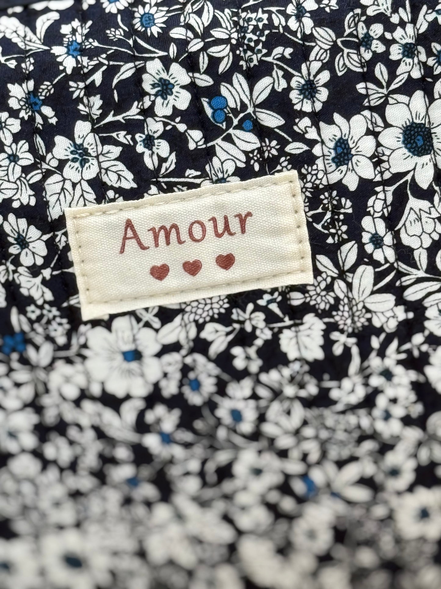 352 🛍️ Trousse Amour