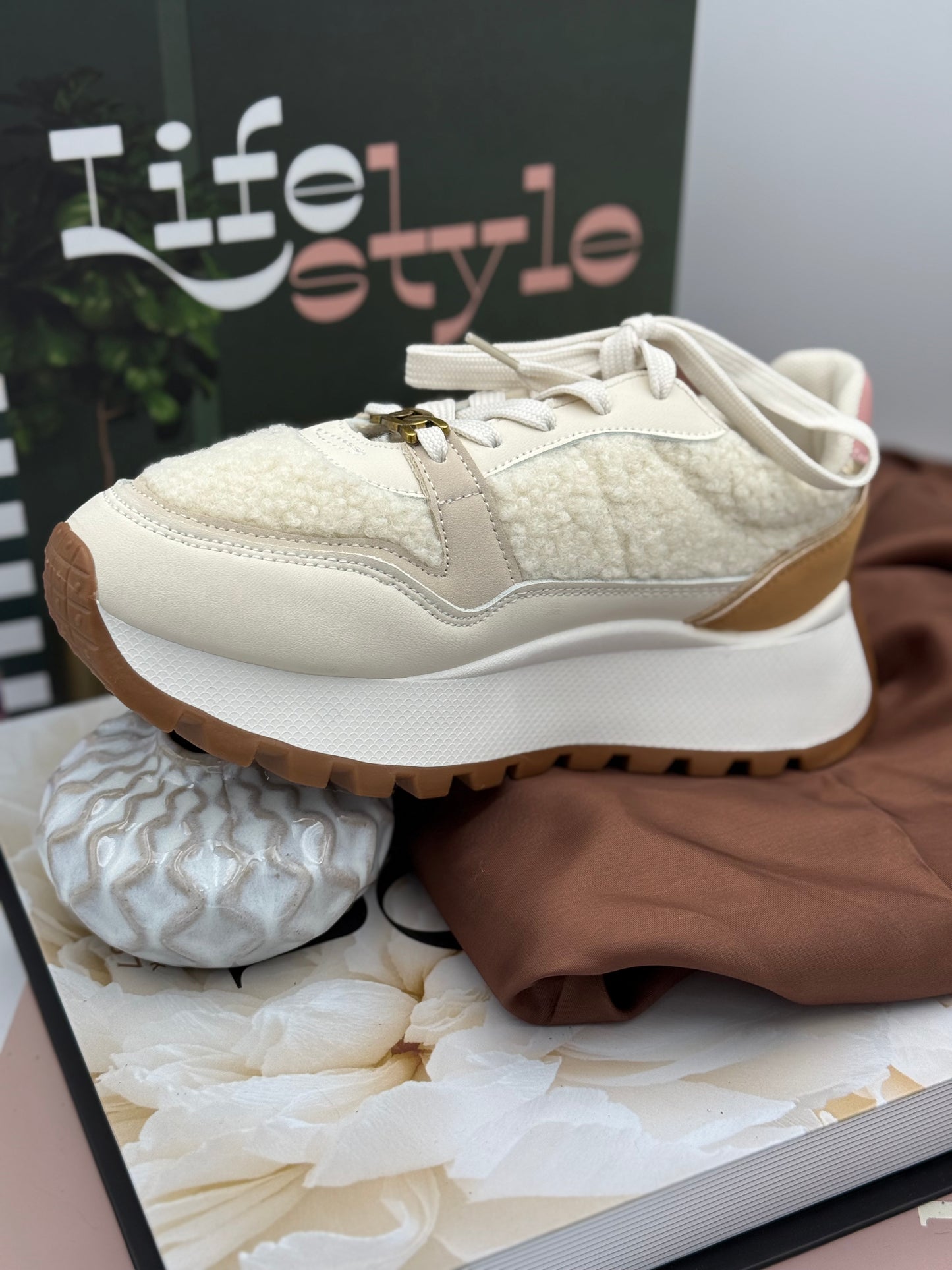806 🛍️ Basket moumoute