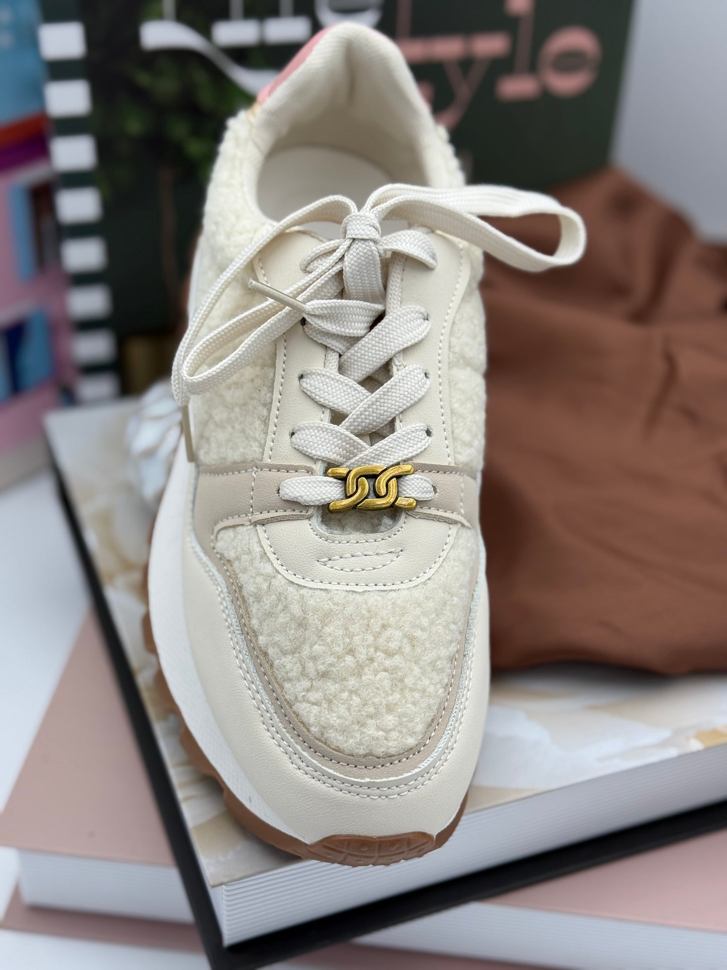 806 🛍️ Basket moumoute