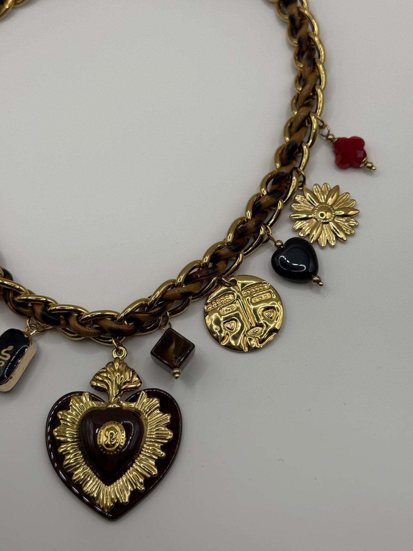 405 🛍️ Collier Coeur Camel