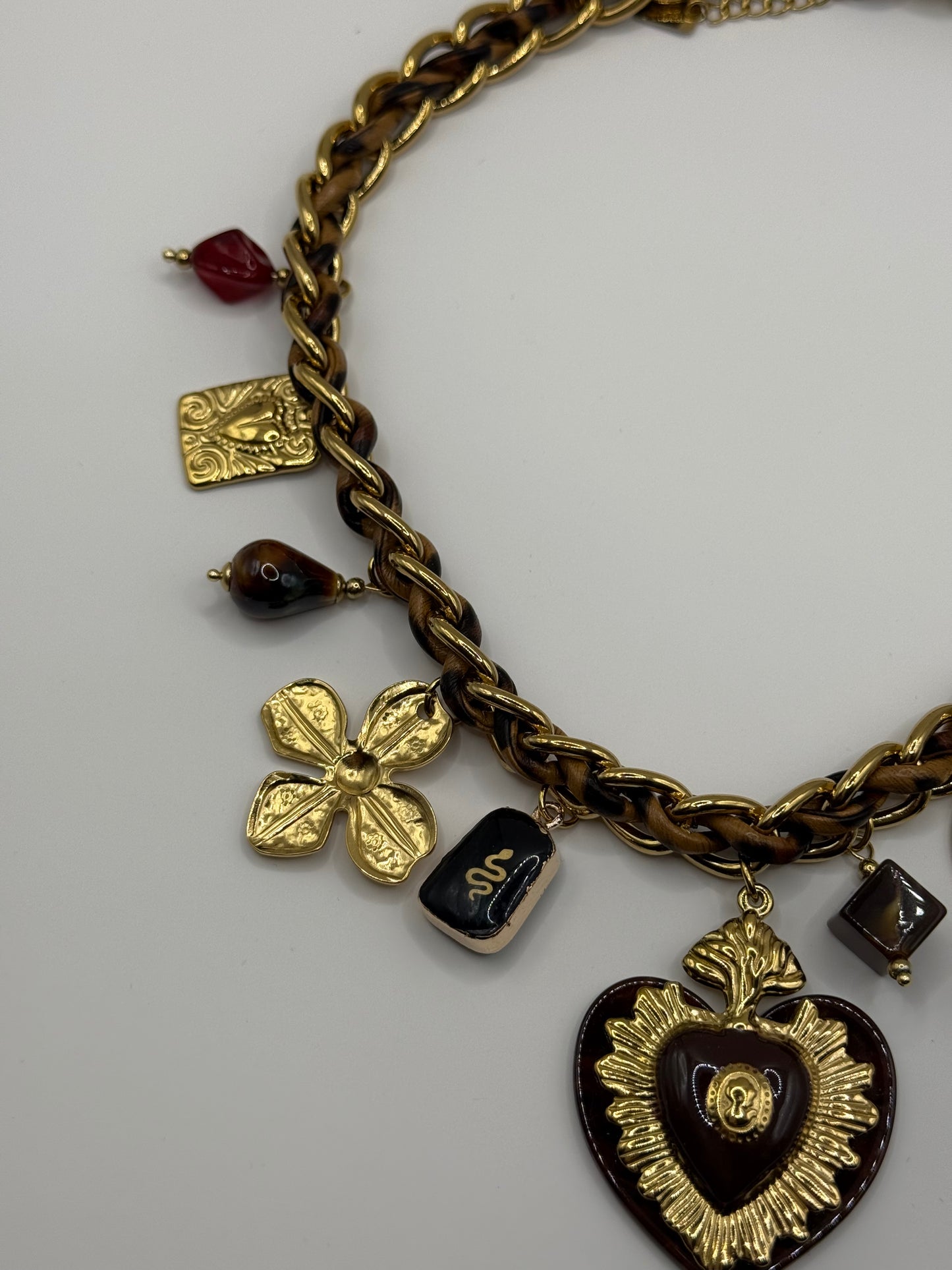 405 🛍️ Collier Coeur Camel