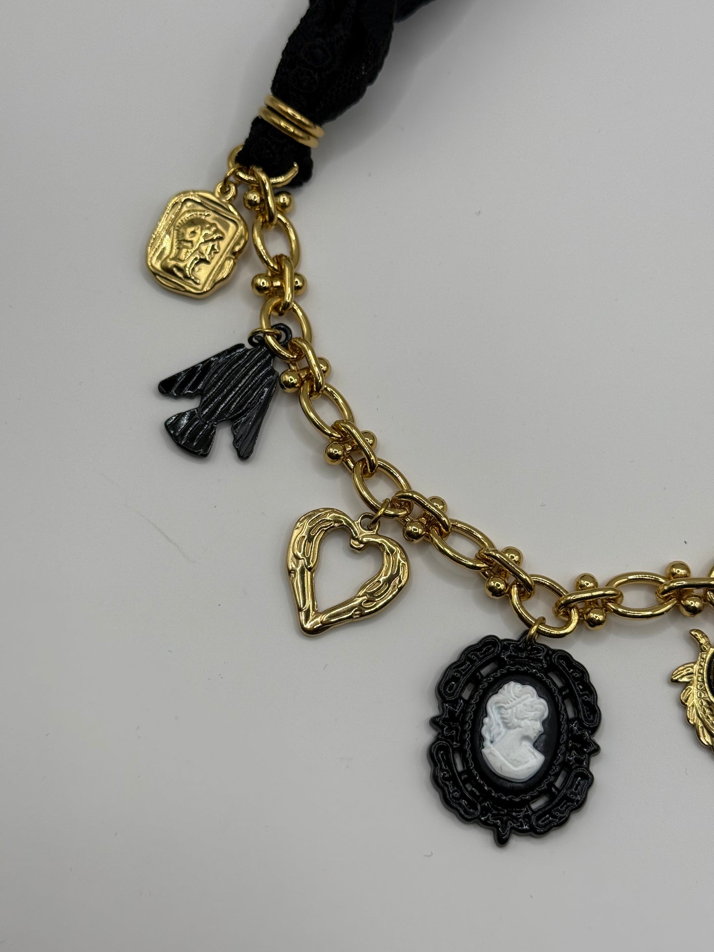 402 🛍️ Collier Mona