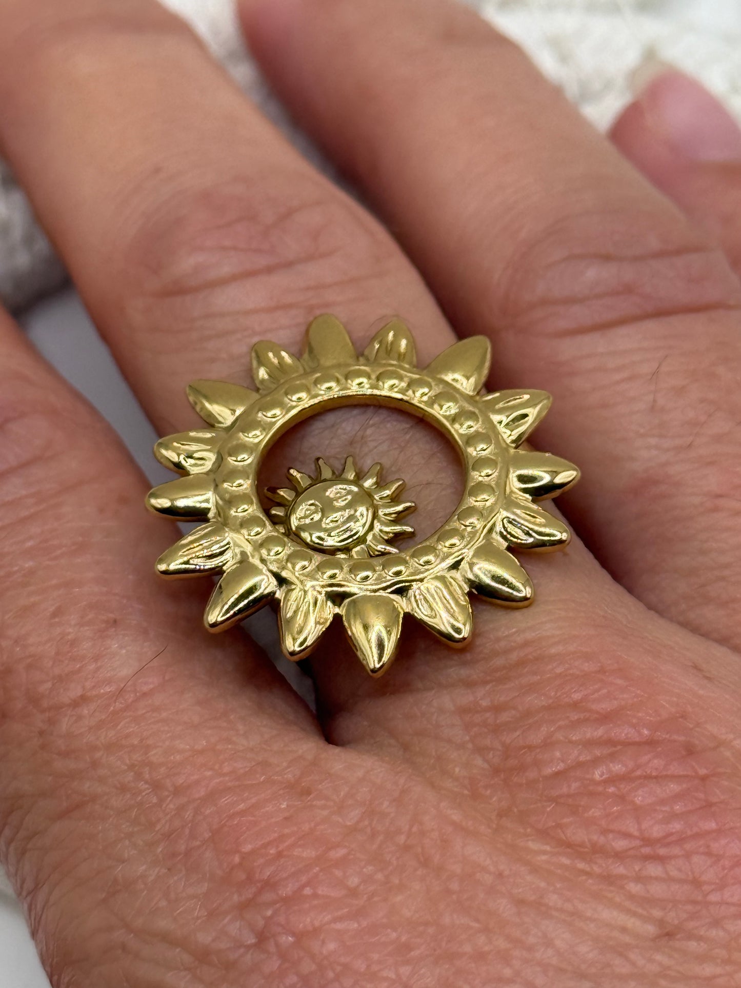 426 🛍️ Bague Soleil