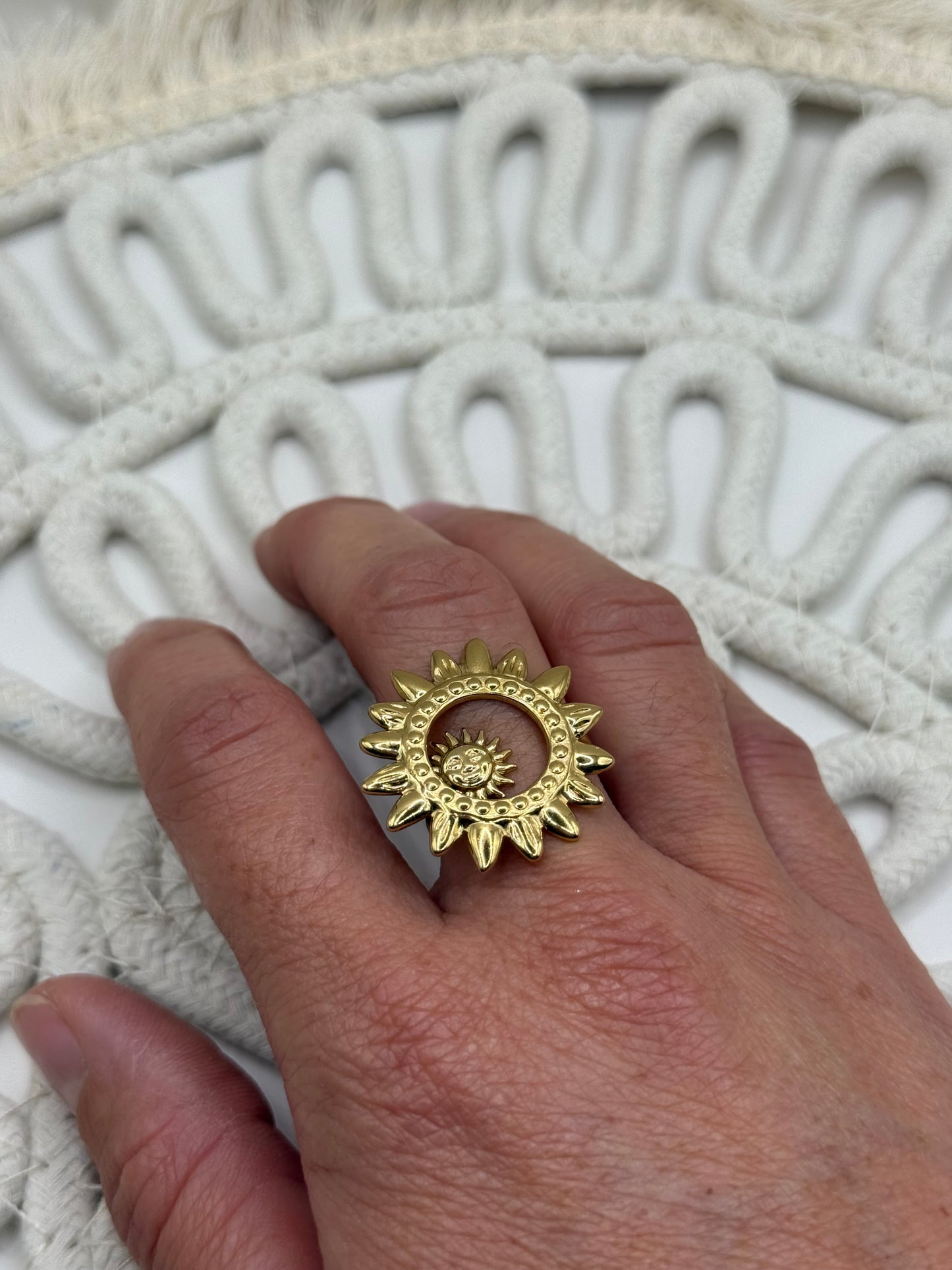 426 🛍️ Bague Soleil