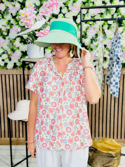 802  🛍️ Chapeau avec noeud 👒