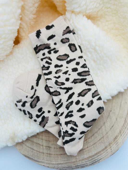 412  🛍️ Chaussette léopard