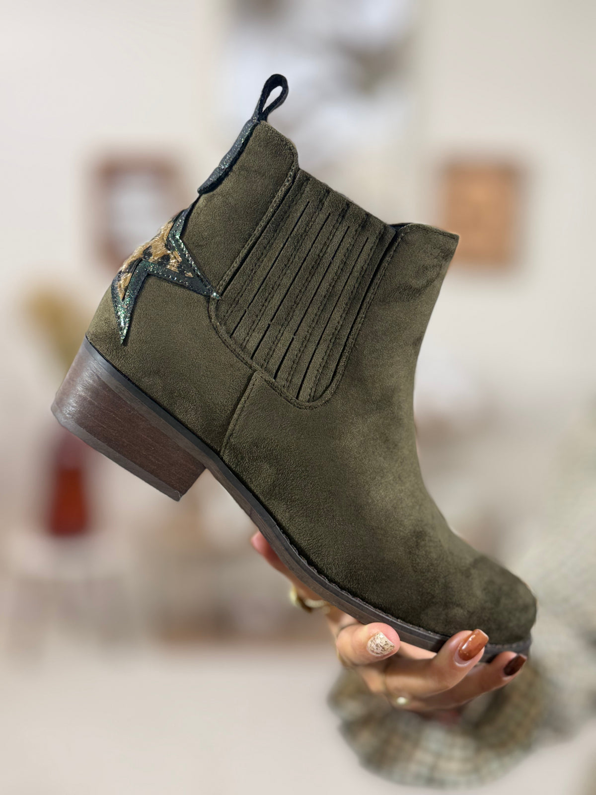 181 🗝️  Bottine Kaki
