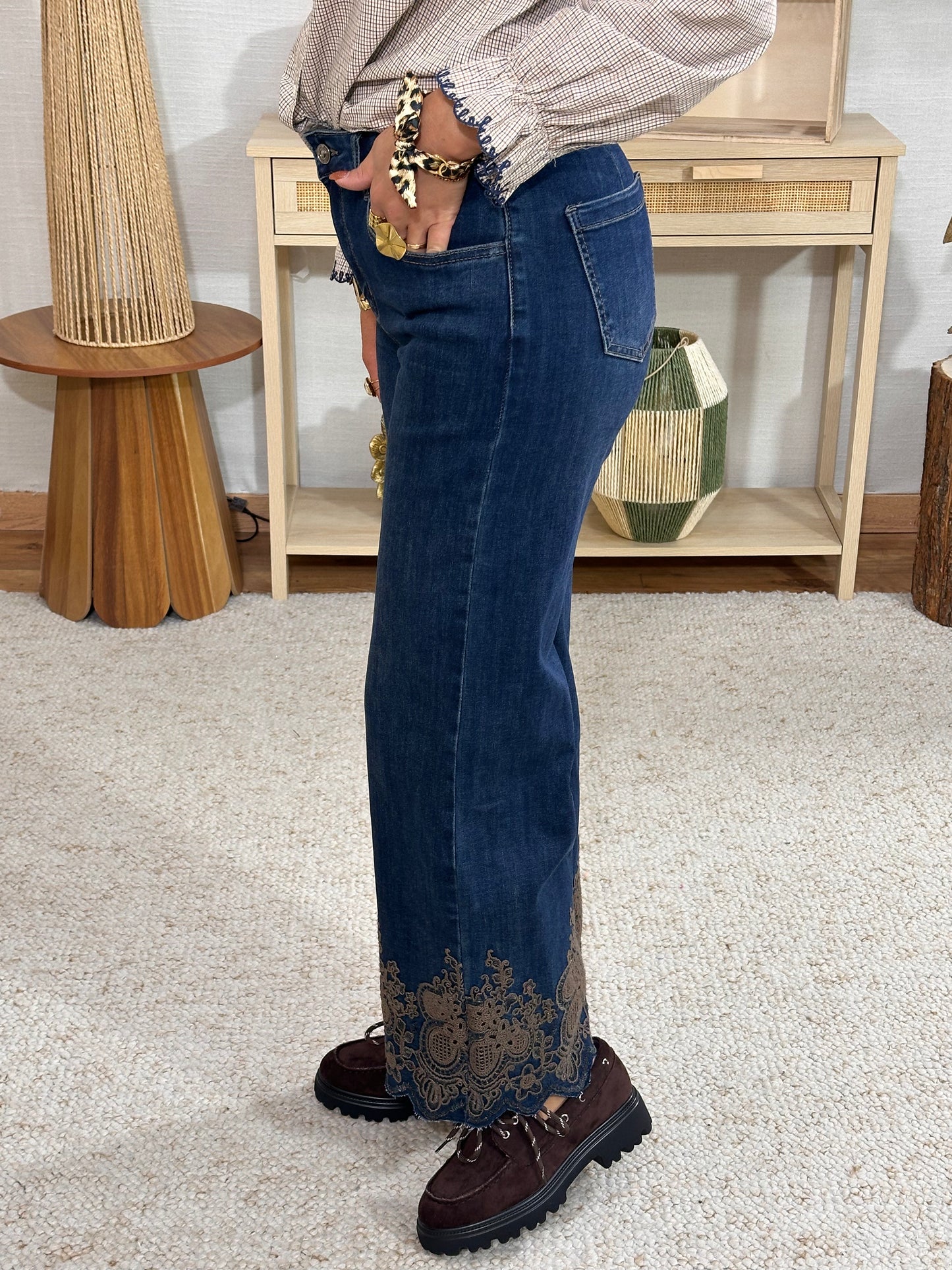 182 🗝️ Jeans Broderie Choco