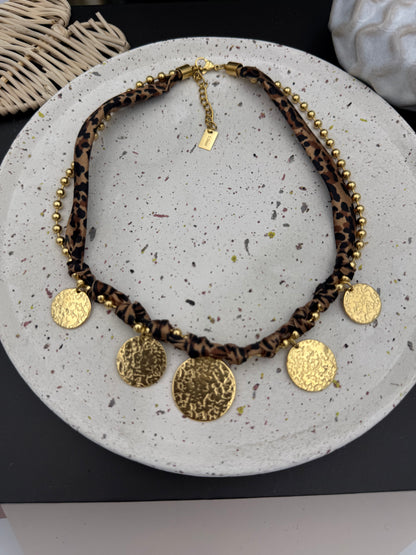 207 🗝️  Collier Léo