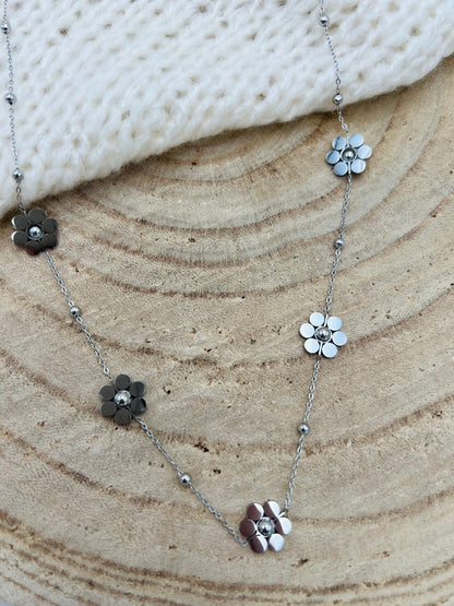 620  🛍️ Collier petite fleur 🌸