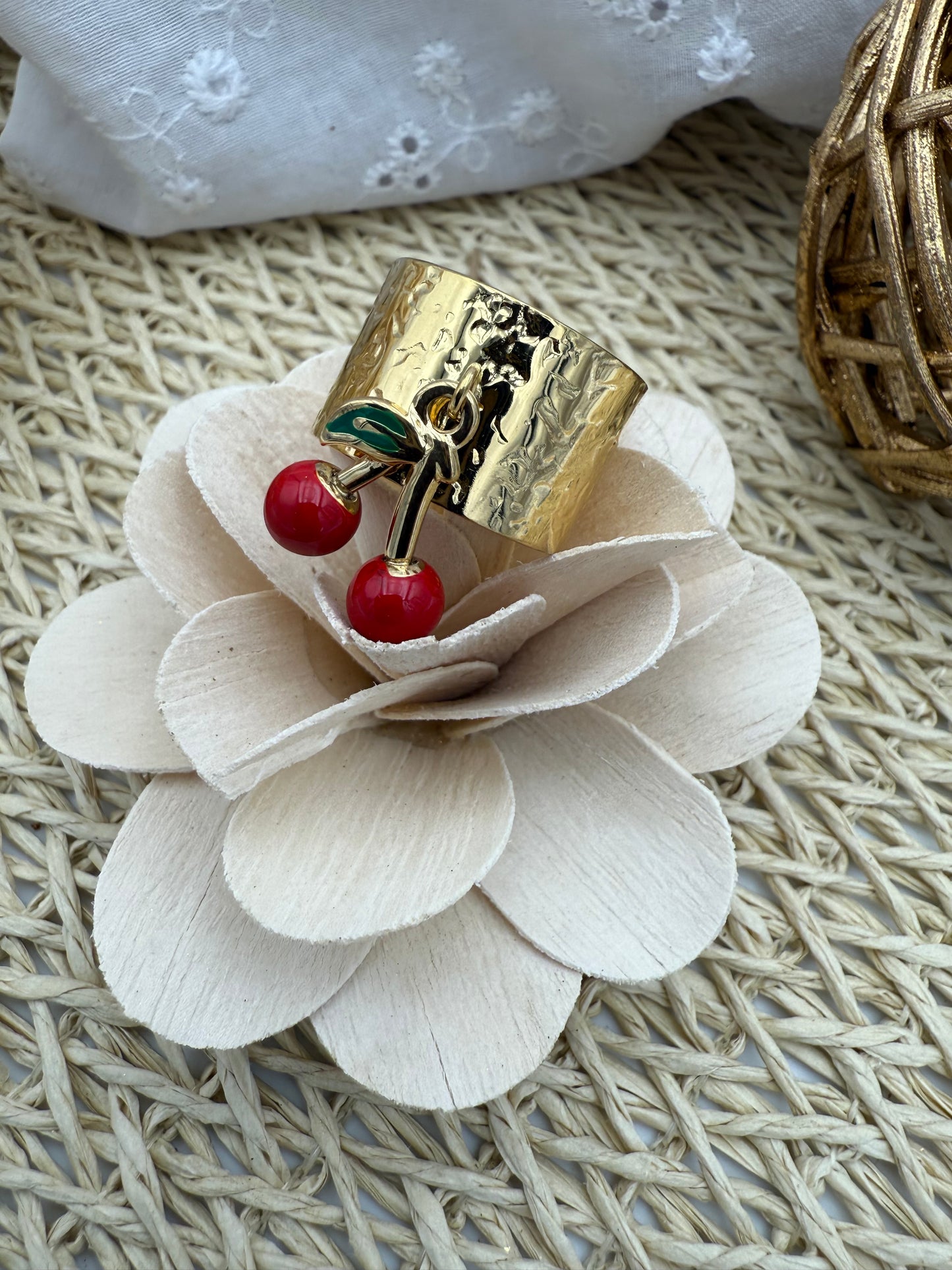 132 🍒 Bague cerise