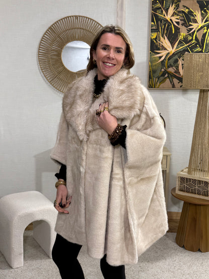 592 🎄 Poncho Tout Doux