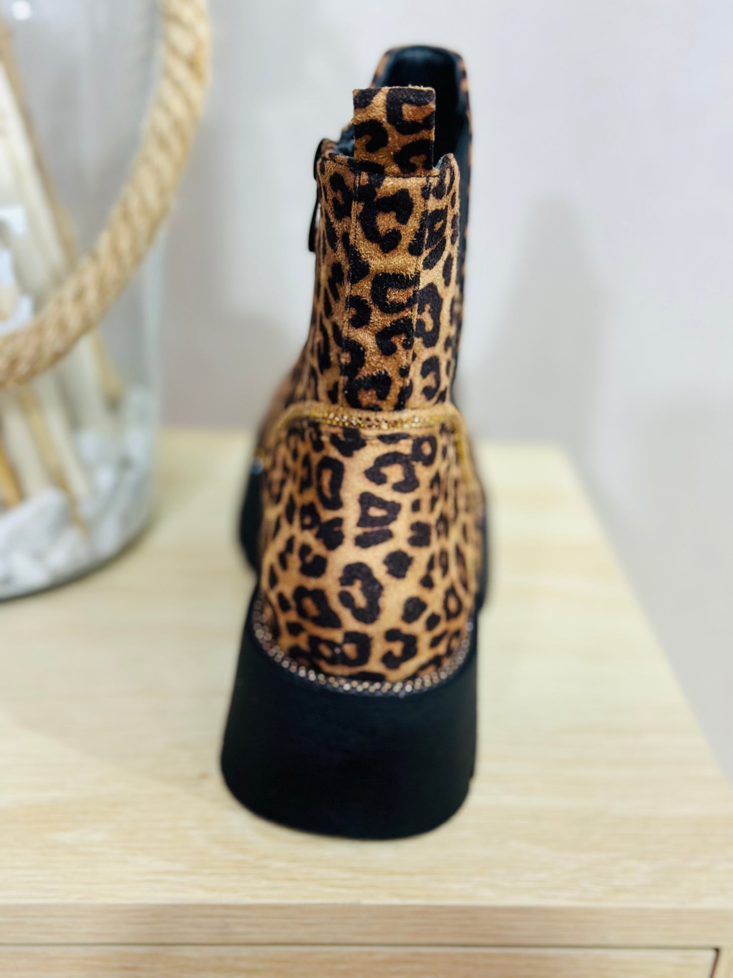 254 🛍️ BOTTINE LEOPARD