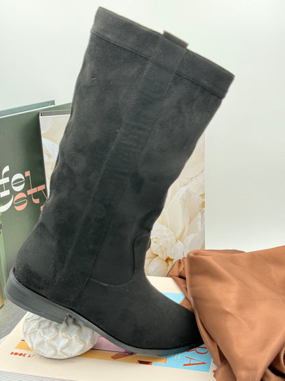 424 🛍️ Botte haute en Suèdine