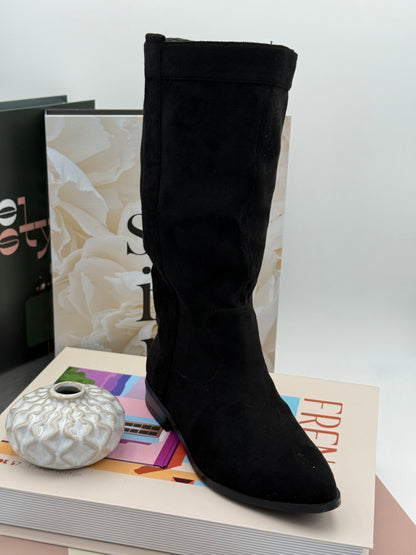 424 🛍️ Botte haute en Suèdine