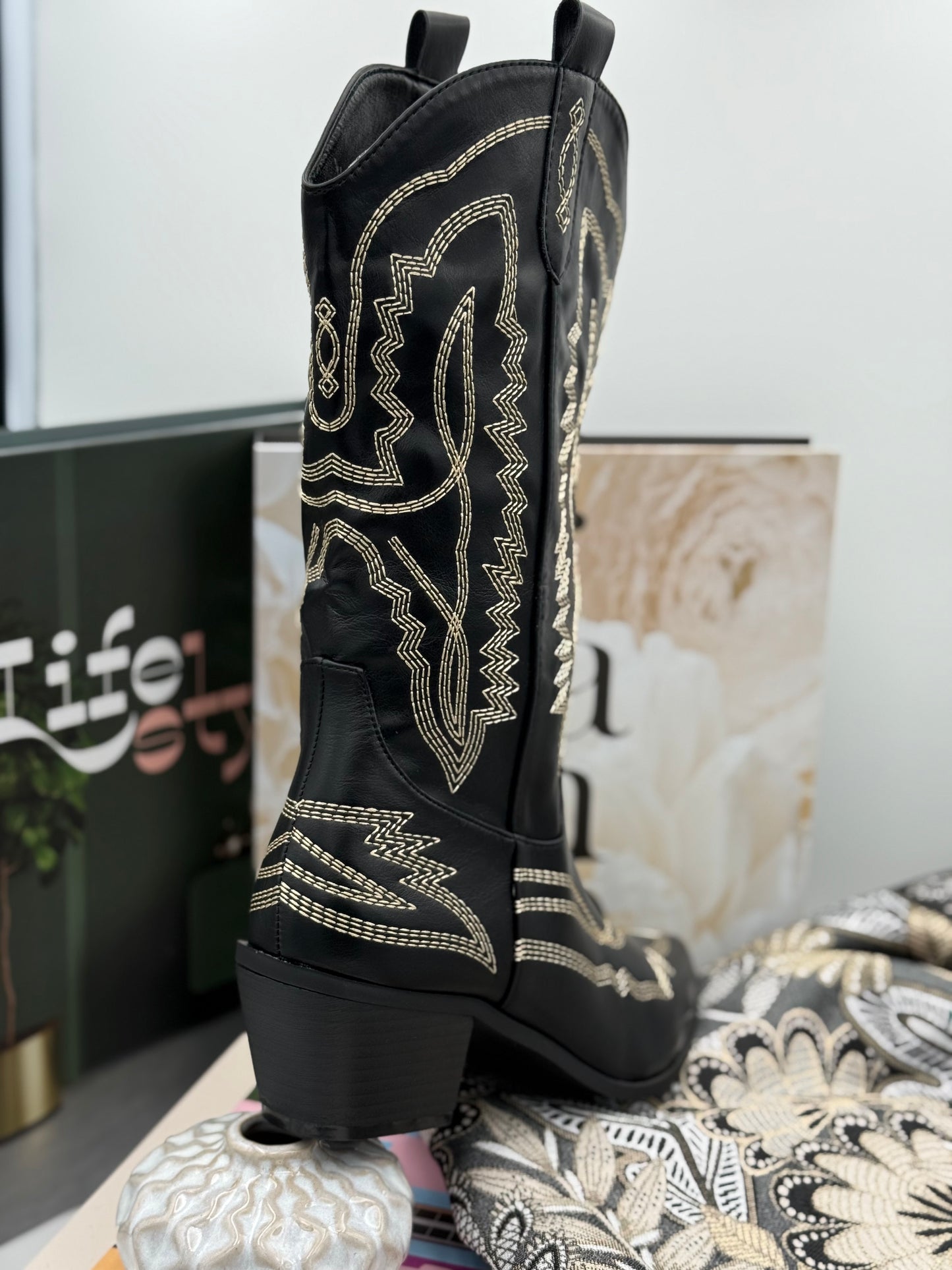 488 🛍️ Santiags Haute Noire