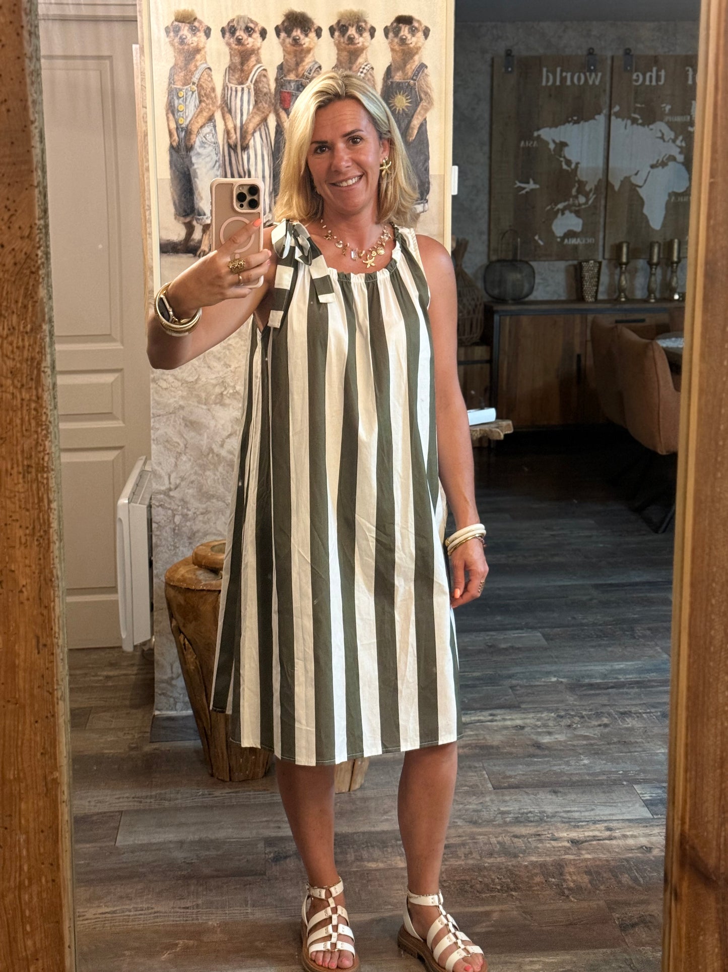 150 🍒  Robe rayé