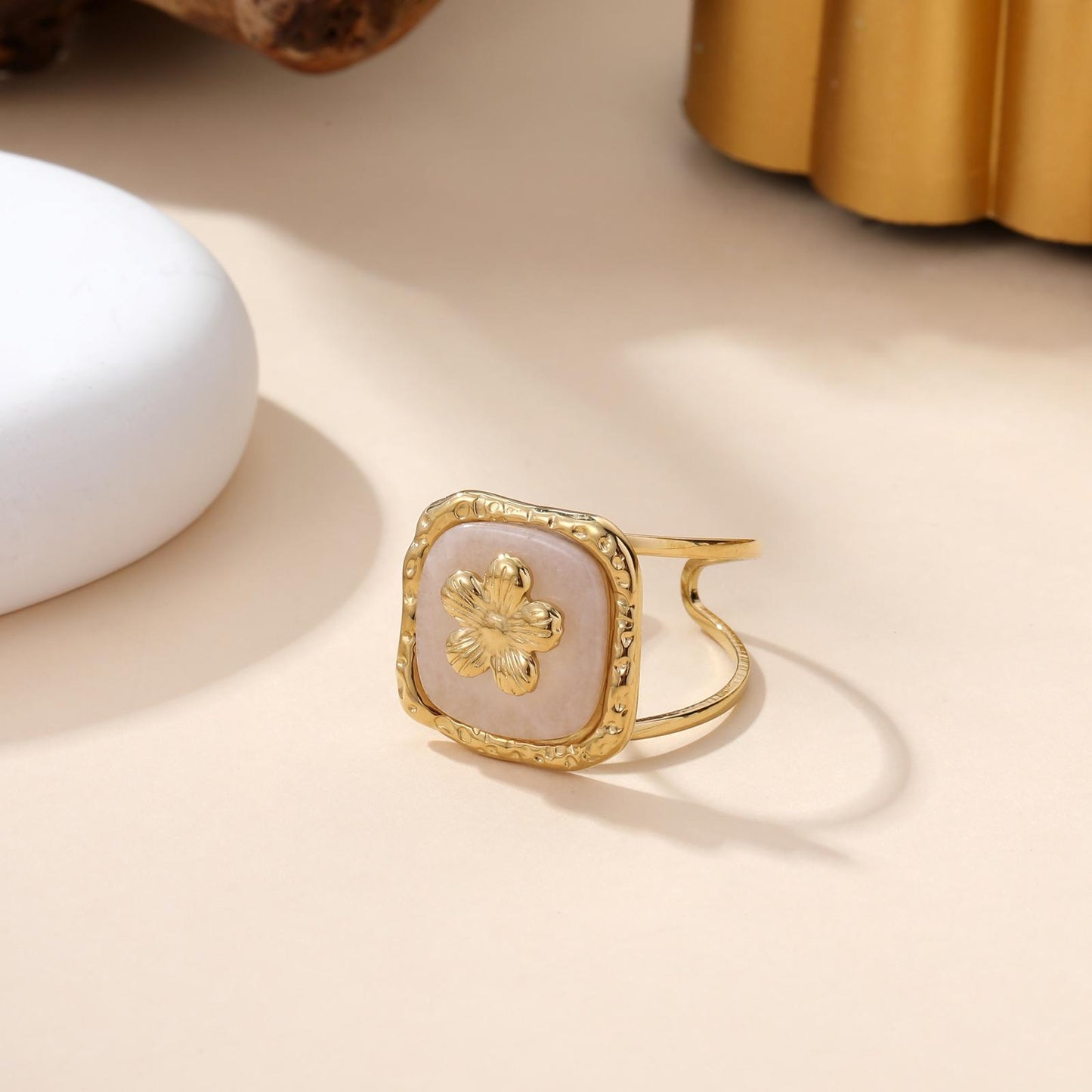 50 🌷 Bague Flora